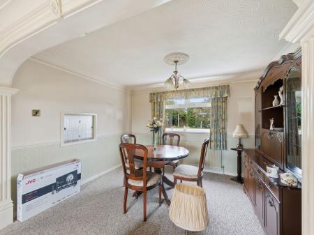3 bedroom Semi-detached house for sale in Thackeray Close, Worksop, S81