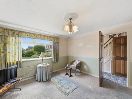 3 bedroom Semi-detached house for sale in Thackeray Close, Worksop, S81