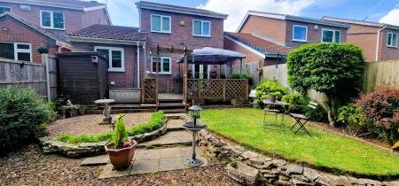 3 bedroom Detached house for sale in Pasture Close, Worksop, S80