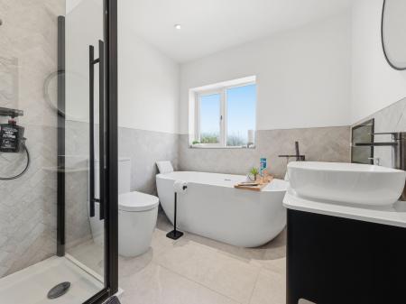 3 bedroom Semi-detached house for sale in Mansfield Road, Worksop, S80