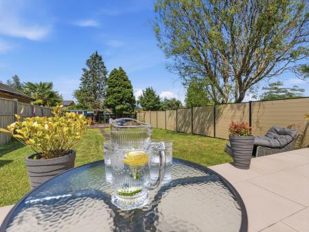 3 bedroom Semi-detached house for sale in Mansfield Road, Worksop, S80