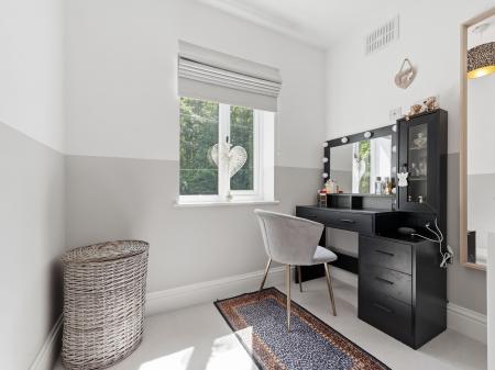 3 bedroom Semi-detached house for sale in Mansfield Road, Worksop, S80