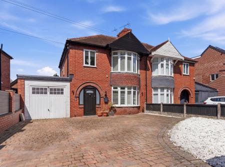 3 bedroom Semi-detached house for sale in Mansfield Road, Worksop, S80