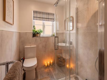 4 bedroom Detached Villa for sale in Old Green Close, Whitwell, S80