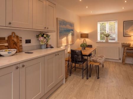 4 bedroom Detached Villa for sale in Old Green Close, Whitwell, S80