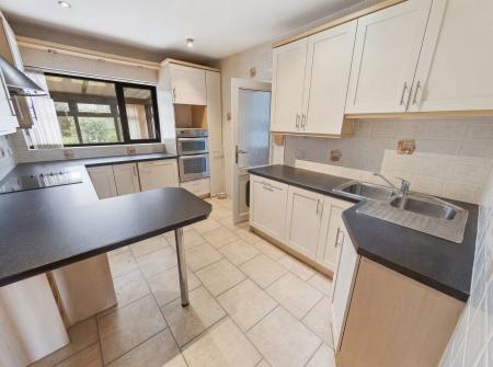 3 bedroom Semi-detached house for sale in Mary Street, Rhodesia, S80
