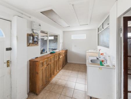 3 bedroom Semi-detached house for sale in Mary Street, Rhodesia, S80