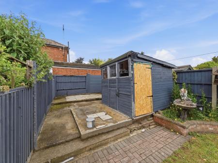 3 bedroom Semi-detached house for sale in Gateford Road, Worksop, S81