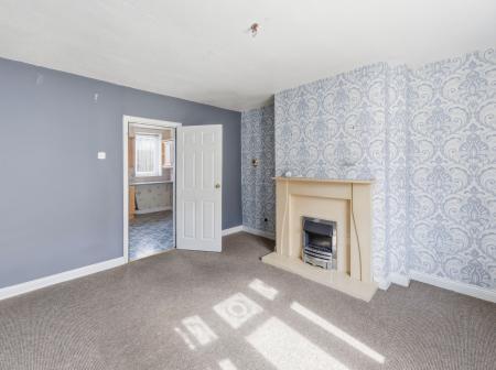 3 bedroom Semi-detached house for sale in Lincoln Street, Worksop, S80