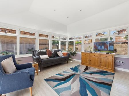4 bedroom Detached house for sale in Lancaster Walk, Worksop, S81