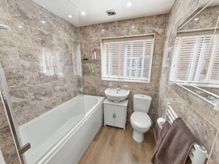 4 bedroom Detached house for sale in Lancaster Walk, Worksop, S81