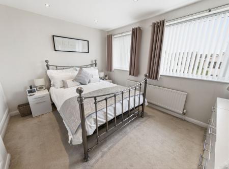 3 bedroom Detached house for sale in Spitalfields, Blyth, S81