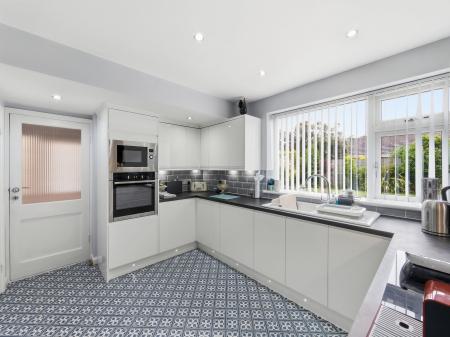 3 bedroom Detached house for sale in Spitalfields, Blyth, S81