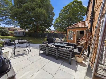 4 bedroom Detached house for sale in Maple Leaf Gardens, Worksop, S80