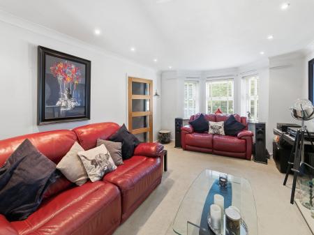 4 bedroom Detached house for sale in Maple Leaf Gardens, Worksop, S80