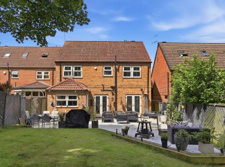 4 bedroom Detached house for sale in Maple Leaf Gardens, Worksop, S80