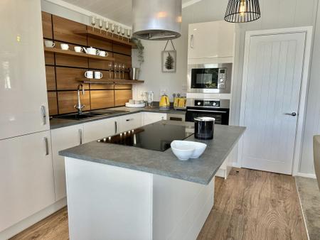 2 bedroom Park home for sale in Heron Lakes, Beverly, HU17