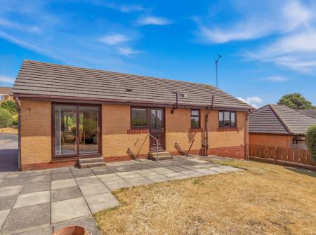 3 bedroom Detached bungalow for sale in Winster Grove, Worksop, S81