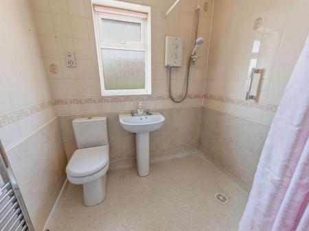 3 bedroom Detached bungalow for sale in Winster Grove, Worksop, S81