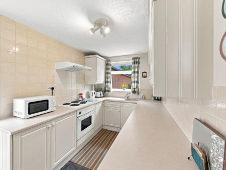 3 bedroom Detached house for sale in Meadow Road, Worksop, S80