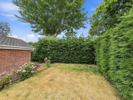3 bedroom Detached house for sale in Meadow Road, Worksop, S80