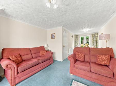 3 bedroom Detached house for sale in Meadow Road, Worksop, S80