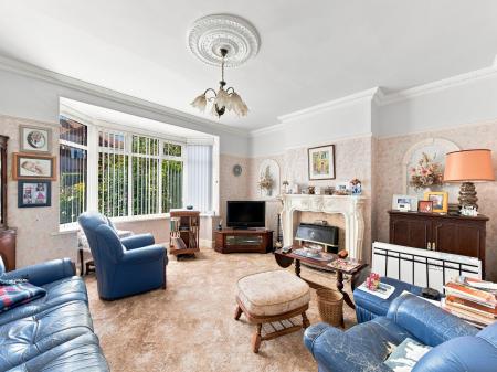 3 bedroom Semi-detached house for sale in Dunstan Crescent, Worksop, S80
