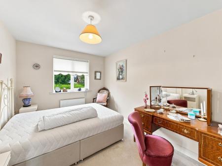 3 bedroom Semi-detached house for sale in Oakham Drive, Carlton-In-Lindrick, S81