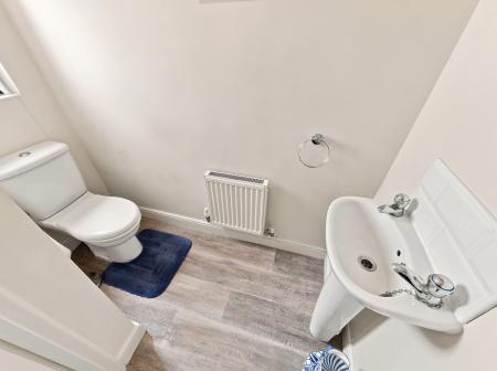 3 bedroom Semi-detached house for sale in Oakham Drive, Carlton-In-Lindrick, S81