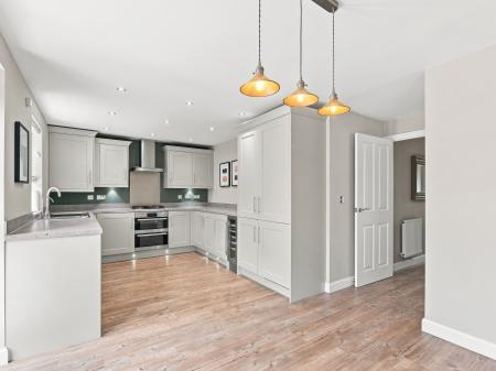 4 bedroom Property for sale in Gatekeeper Way, Worksop, S81