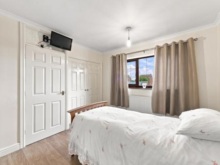 2 bedroom Semi-detached house for sale in Bentinck Close, Creswell, S80