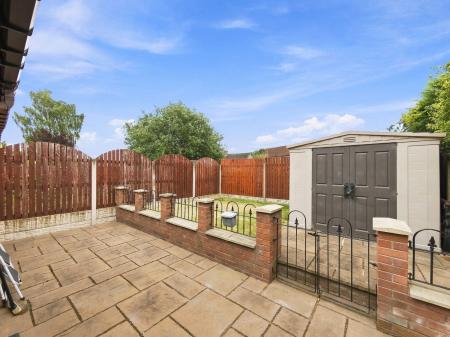 2 bedroom Semi-detached house for sale in Bentinck Close, Creswell, S80