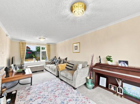3 bedroom Semi-detached house for sale in Stewart Road, Carlton-In-Lindrick, S81