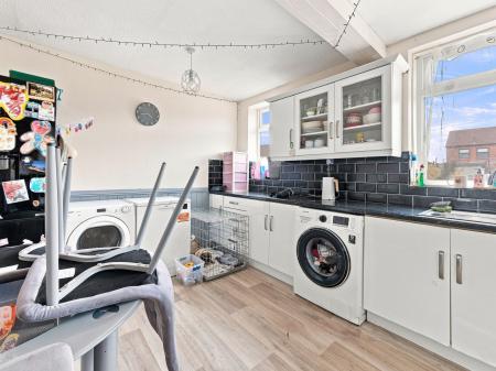 3 bedroom Semi-detached house for sale in Clinton Street, Worksop, S80