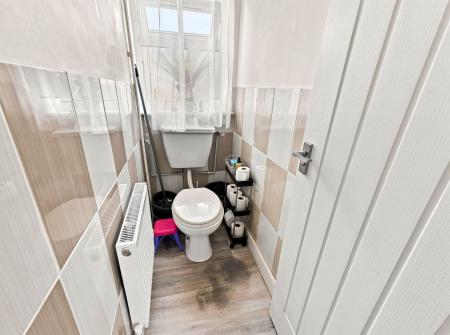3 bedroom Semi-detached house for sale in Clinton Street, Worksop, S80