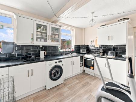3 bedroom Semi-detached house for sale in Clinton Street, Worksop, S80