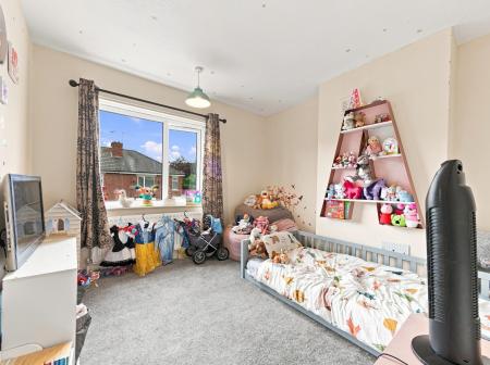3 bedroom Semi-detached house for sale in Clinton Street, Worksop, S80