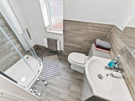3 bedroom Semi-detached house for sale in Kilton Road, Worksop, S80