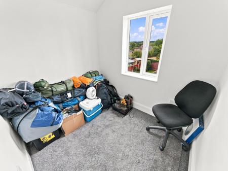 3 bedroom Semi-detached house for sale in Kilton Road, Worksop, S80