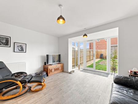 4 bedroom Semi-detached house for sale in Ringlet Close, Worksop, S81