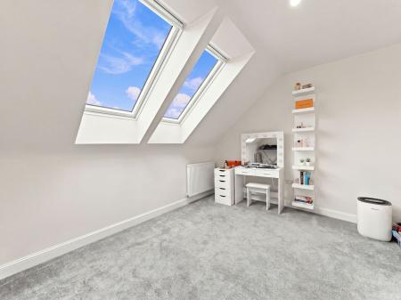 4 bedroom Semi-detached house for sale in Ringlet Close, Worksop, S81