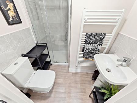 4 bedroom Semi-detached house for sale in Ringlet Close, Worksop, S81