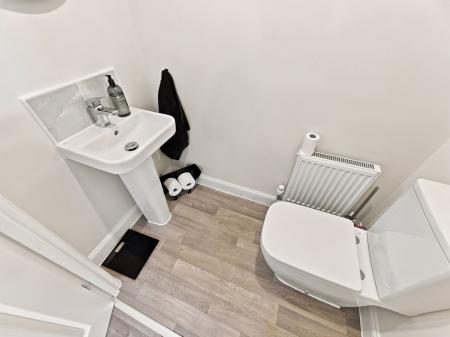 4 bedroom Semi-detached house for sale in Ringlet Close, Worksop, S81