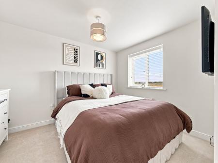 3 bedroom Semi-detached house for sale in Savanna Way, Worksop, S81