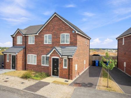 3 bedroom Semi-detached house for sale in Savanna Way, Worksop, S81