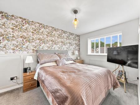 3 bedroom Semi-detached house for sale in Winster Grove, Worksop, S81