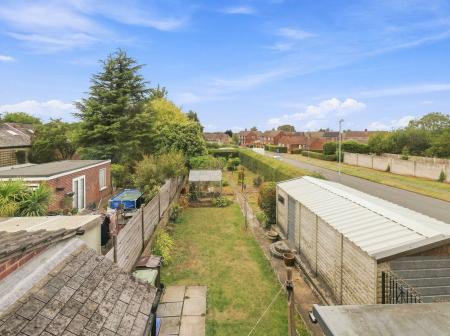 3 bedroom Semi-detached house for sale in Long Lane, Carlton-In-Lindrick, S81