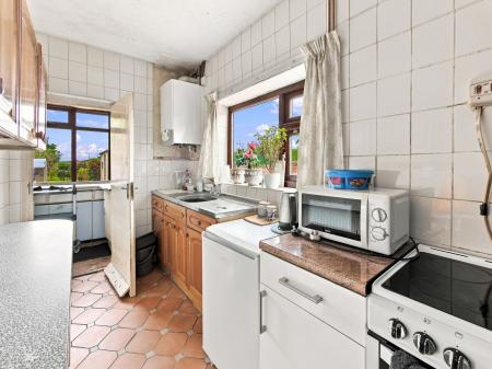3 bedroom Semi-detached house for sale in Long Lane, Carlton-In-Lindrick, S81