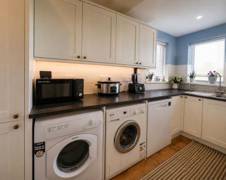 3 bedroom Semi-detached house for sale in Doncaster Road, Costhorpe, S81