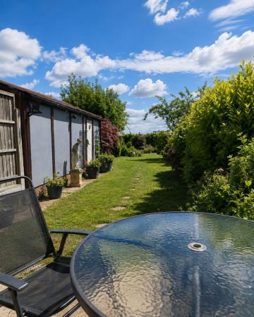 3 bedroom Semi-detached house for sale in Doncaster Road, Costhorpe, S81